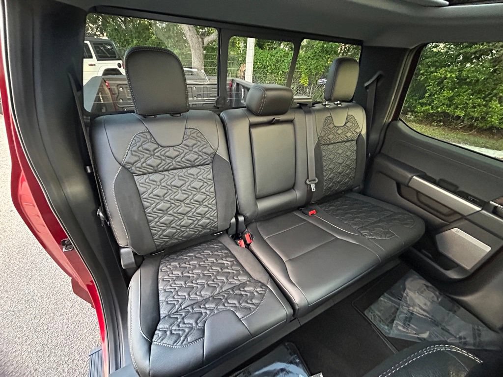 New 2026 Ford F250 Lariat w/ Black Appearance Package AWD/4WD image 34