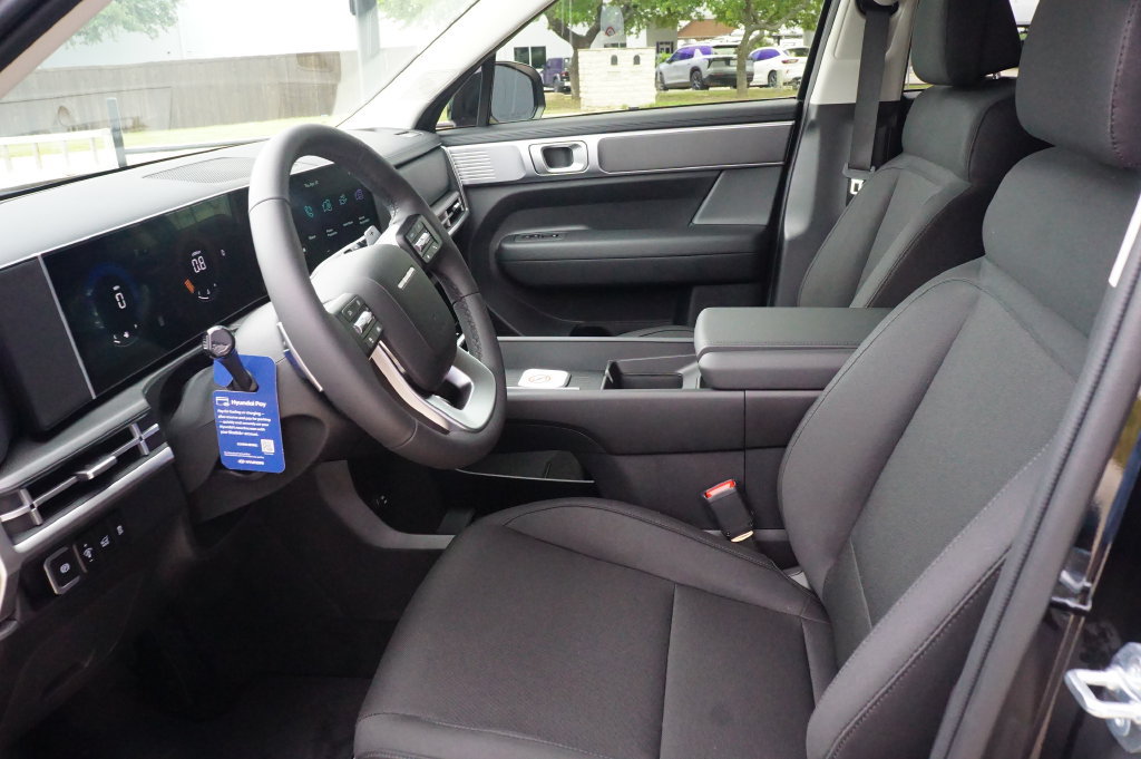 New 2026 Hyundai Santa Fe SE FWD image 17