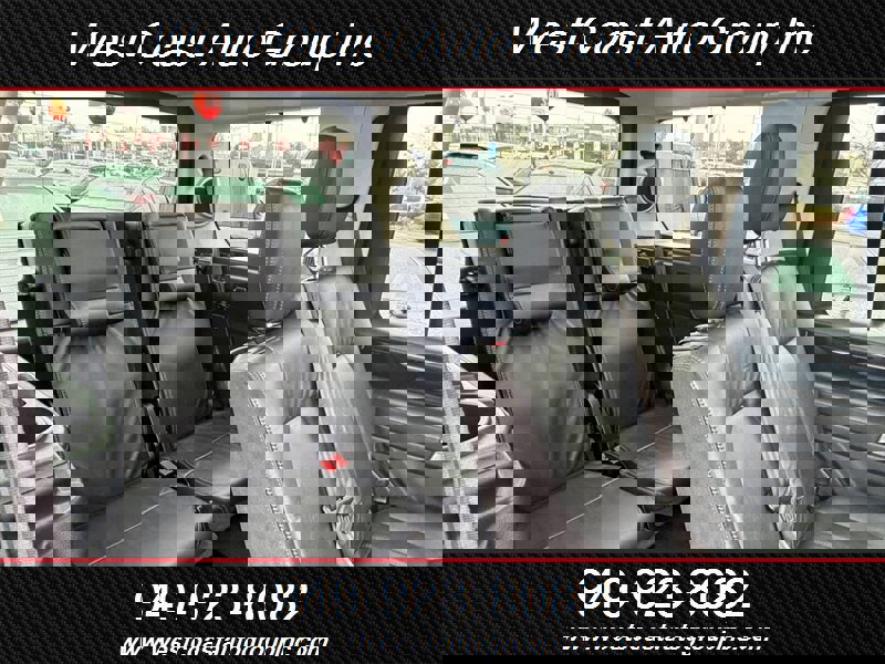 Used 2015 Land Rover LR4 HSE LUX image 18