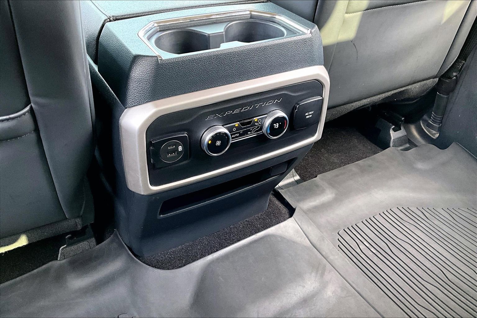 Used 2022 Ford Expedition Max XLT image 25