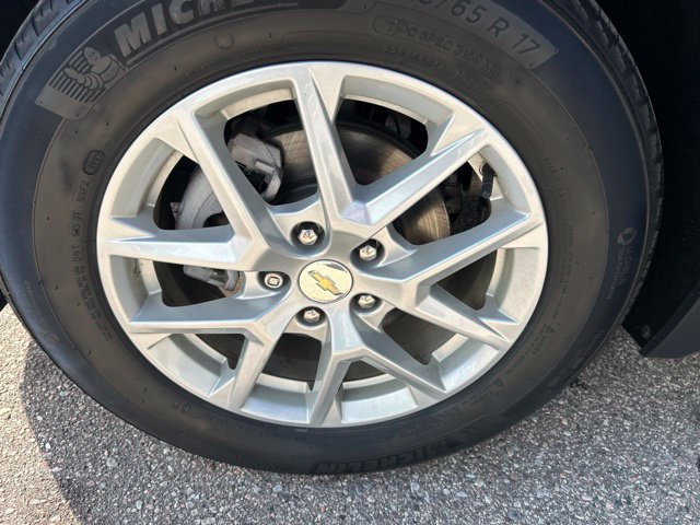 Used 2023 Chevrolet Equinox LT FWD image 32