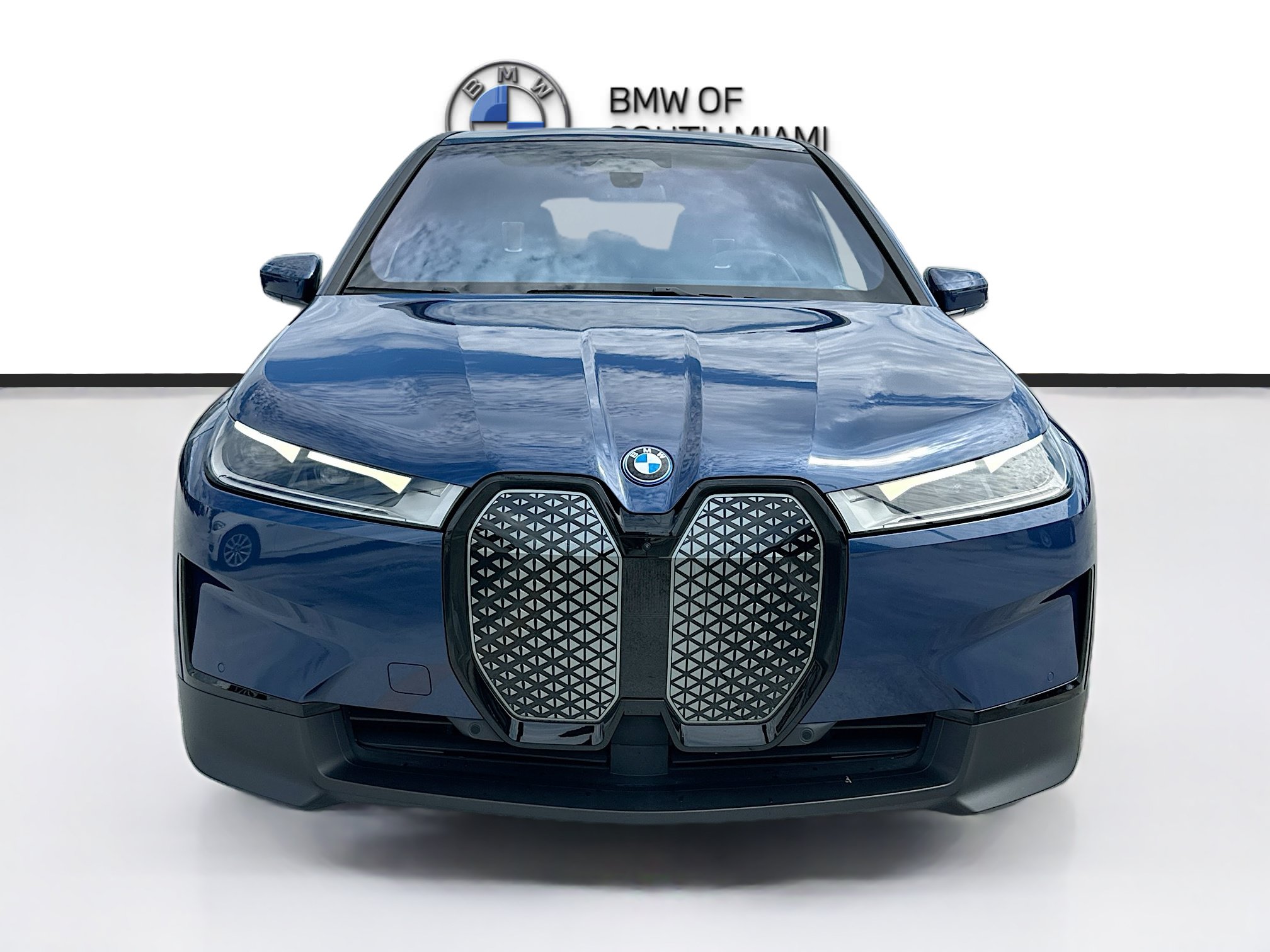 Certified 2023 BMW iX xDrive50 w/ Convenience Package AWD/4WD image 2