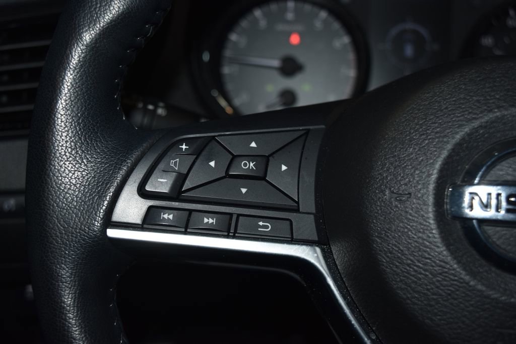 Certified 2022 Nissan Rogue Sport SL w/ Premium Package image 9