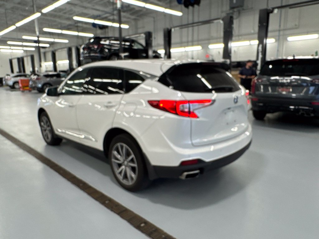 Used 2023 Acura RDX w/ Technology Package AWD/4WD image 5