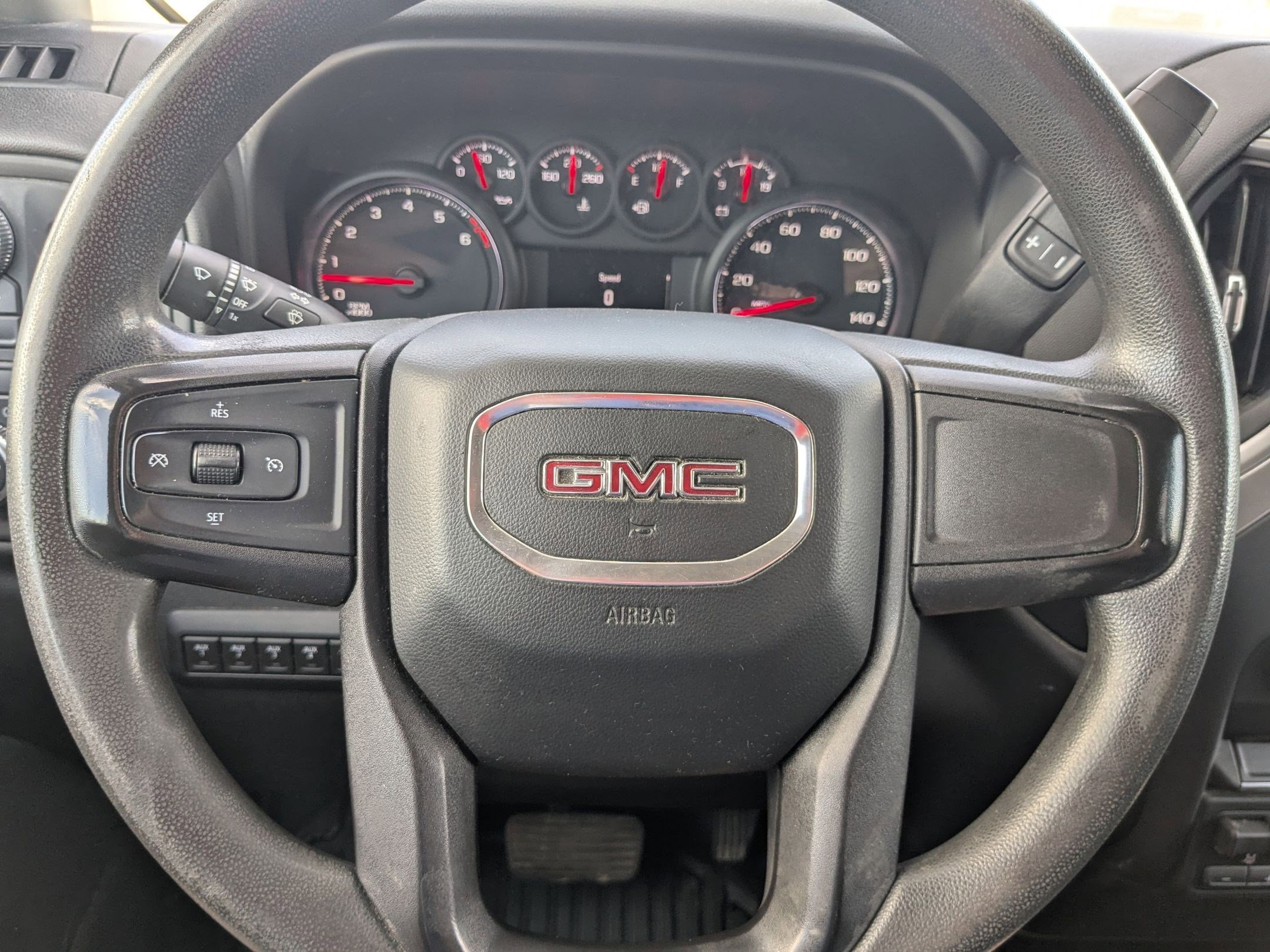 Used 2022 GMC Sierra 2500 Pro w/ Convenience Package image 16