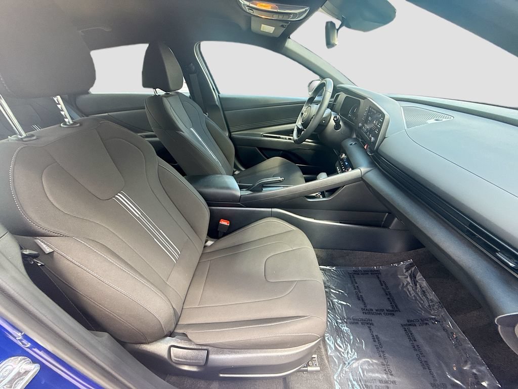 Used 2026 Hyundai Elantra Sport FWD image 28