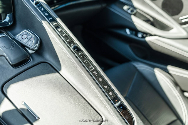 Used 2023 Chevrolet Corvette Stingray Preferred Conv w/ Z51 Performance Package RWD image 34