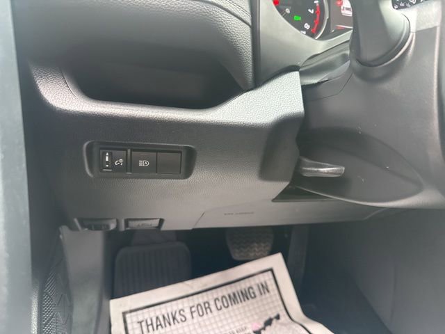 Used 2022 Toyota RAV4 XLE AWD/4WD image 21