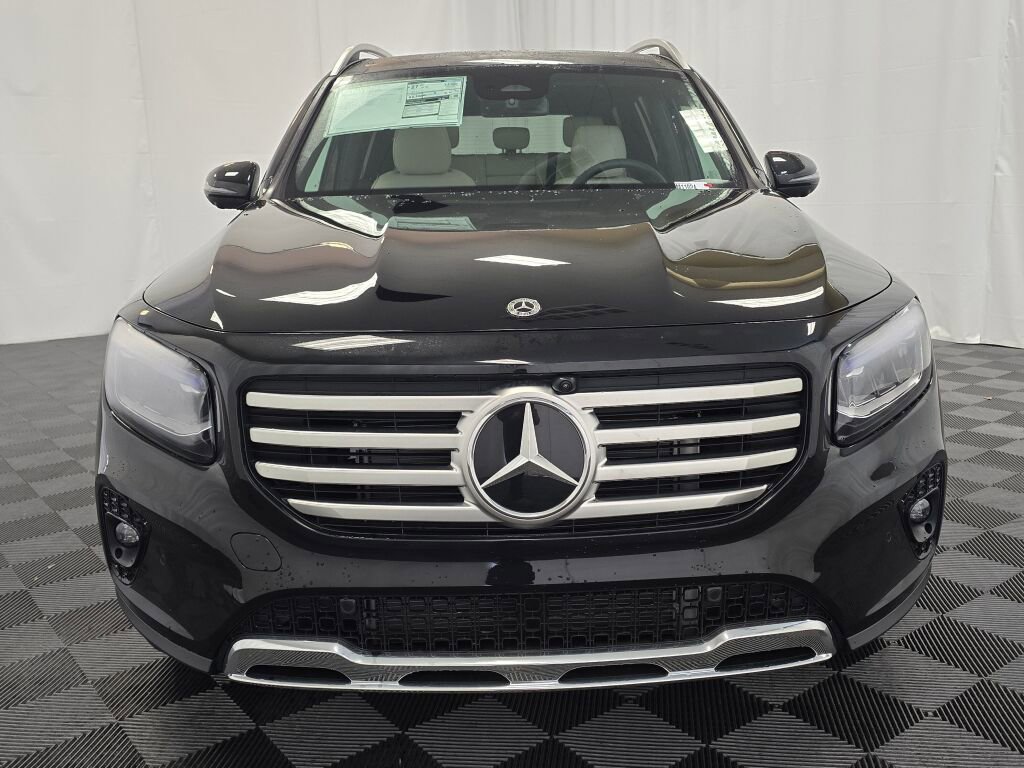 New 2026 Mercedes-Benz GLB 250 4MATIC image 9