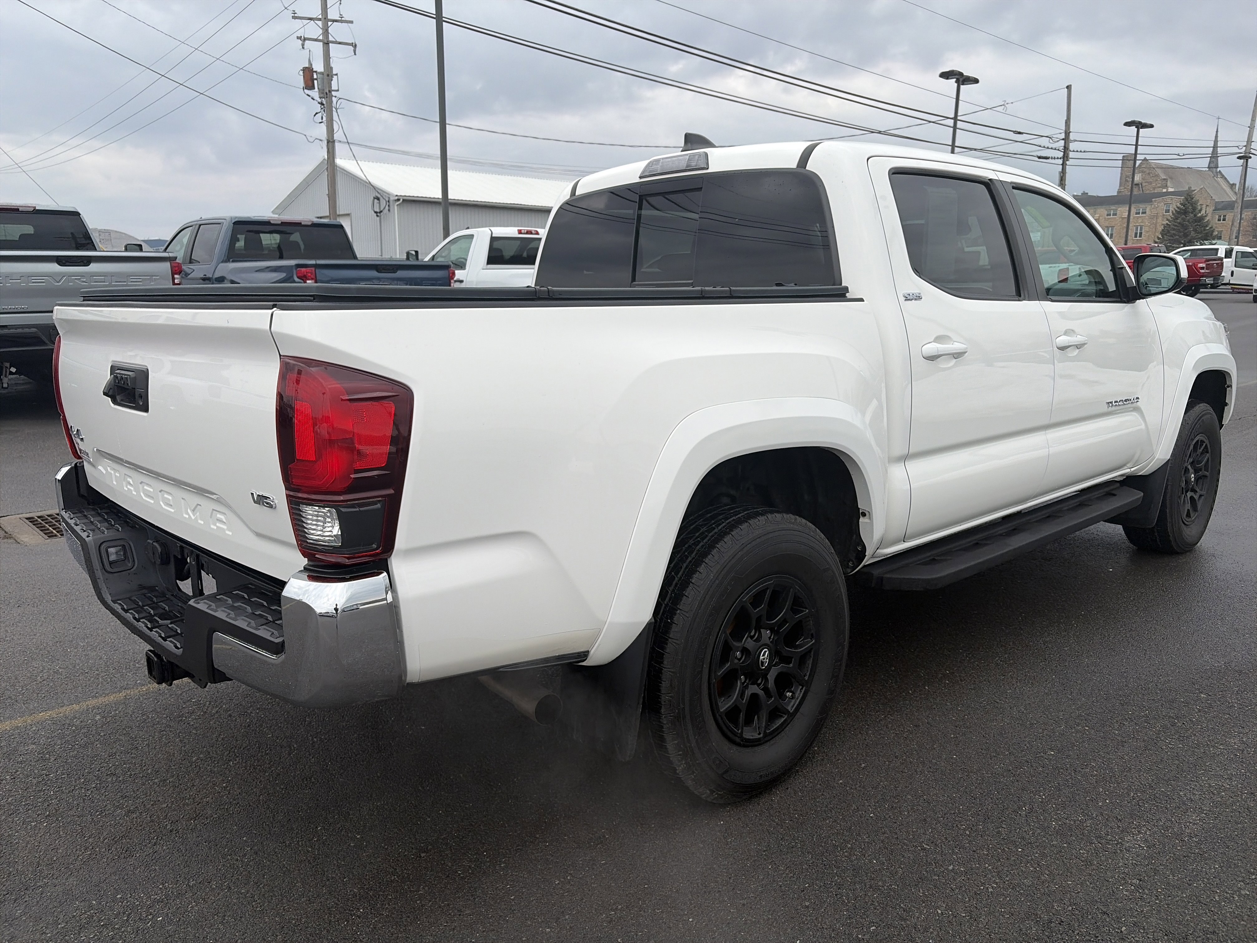 Used 2021 Toyota Tacoma SR5 video 3