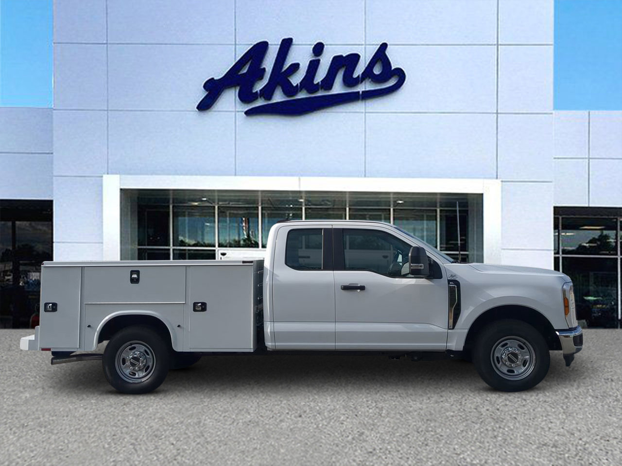 New 2026 Ford F250 XL w/ XL Chrome Package image 1