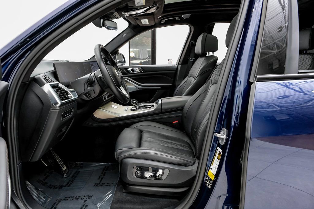 Used 2024 BMW ALPINA XB7 image 27