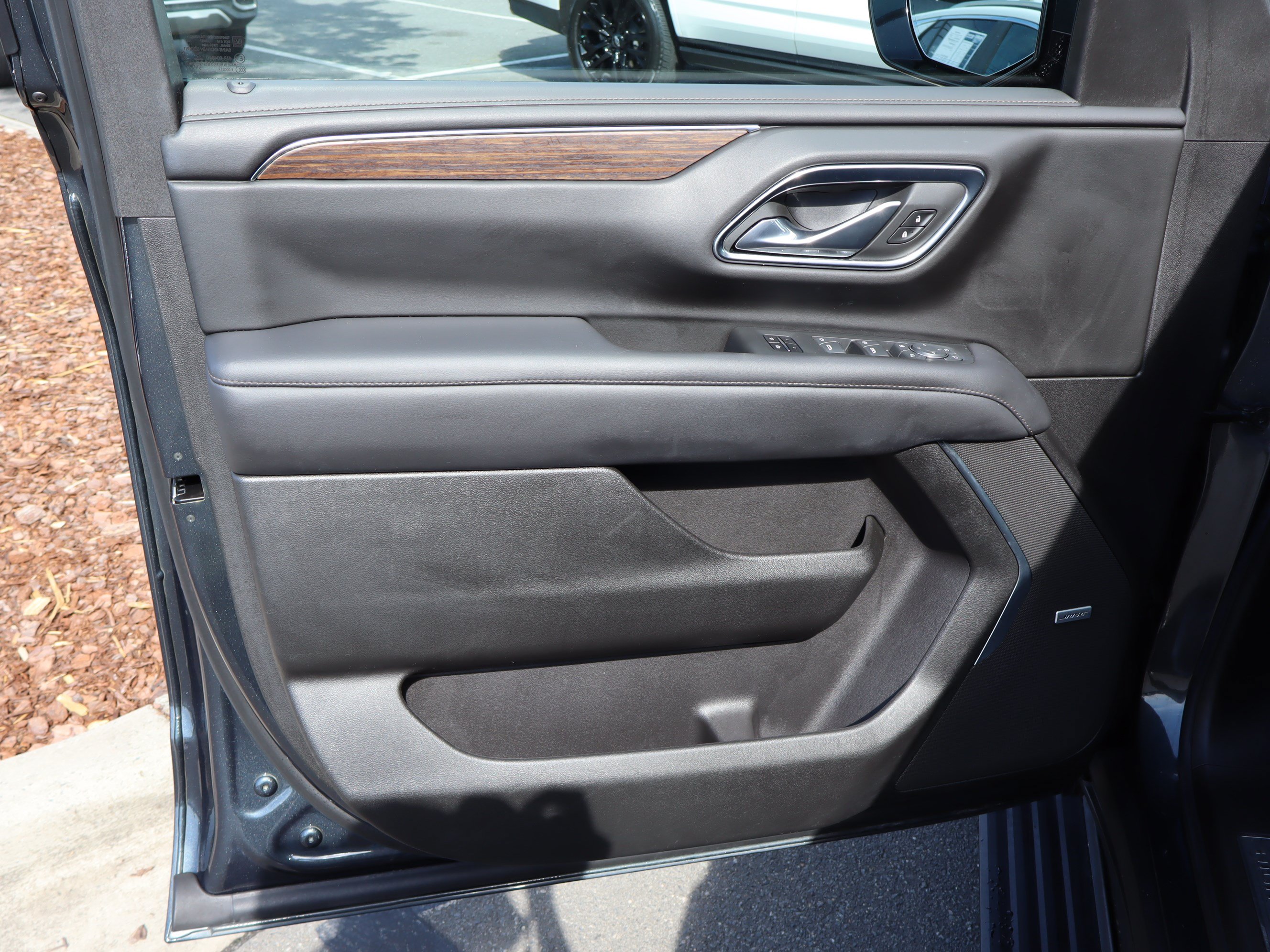 Used 2022 Chevrolet Tahoe High Country AWD/4WD image 17