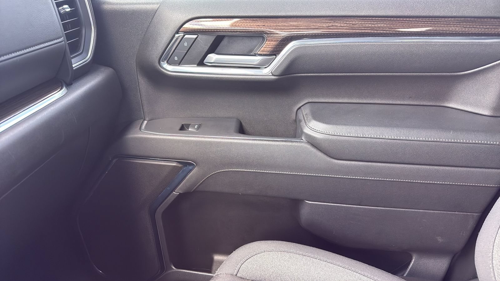 Used 2024 Chevrolet Silverado 1500 RST AWD/4WD image 23