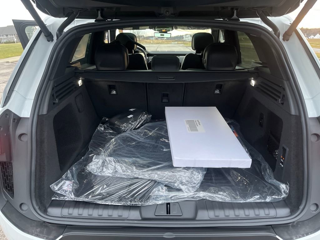 New 2026 Land Rover Range Rover Sport SE image 22