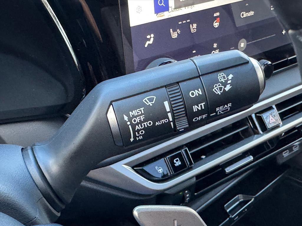 Used 2025 Lexus RX 450h AWD w/ Convenience Package image 18