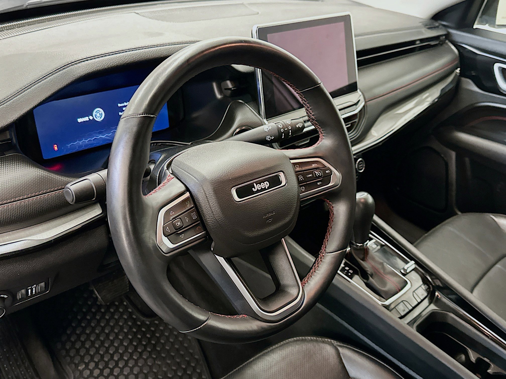 Used 2022 Jeep Compass Trailhawk w/ Trailhawk Elite Group image 18