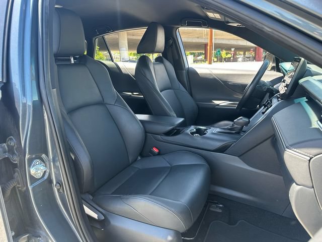 Certified 2022 Toyota Venza XLE AWD/4WD image 10