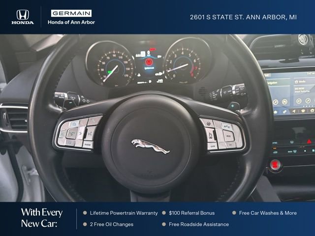 Used 2019 Jaguar F-PACE Premium image 23