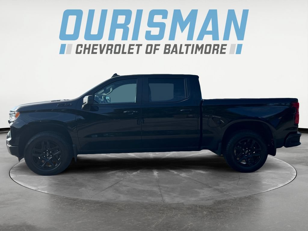 Used 2024 Chevrolet Silverado 1500 RST w/ Convenience Package II AWD/4WD image 3