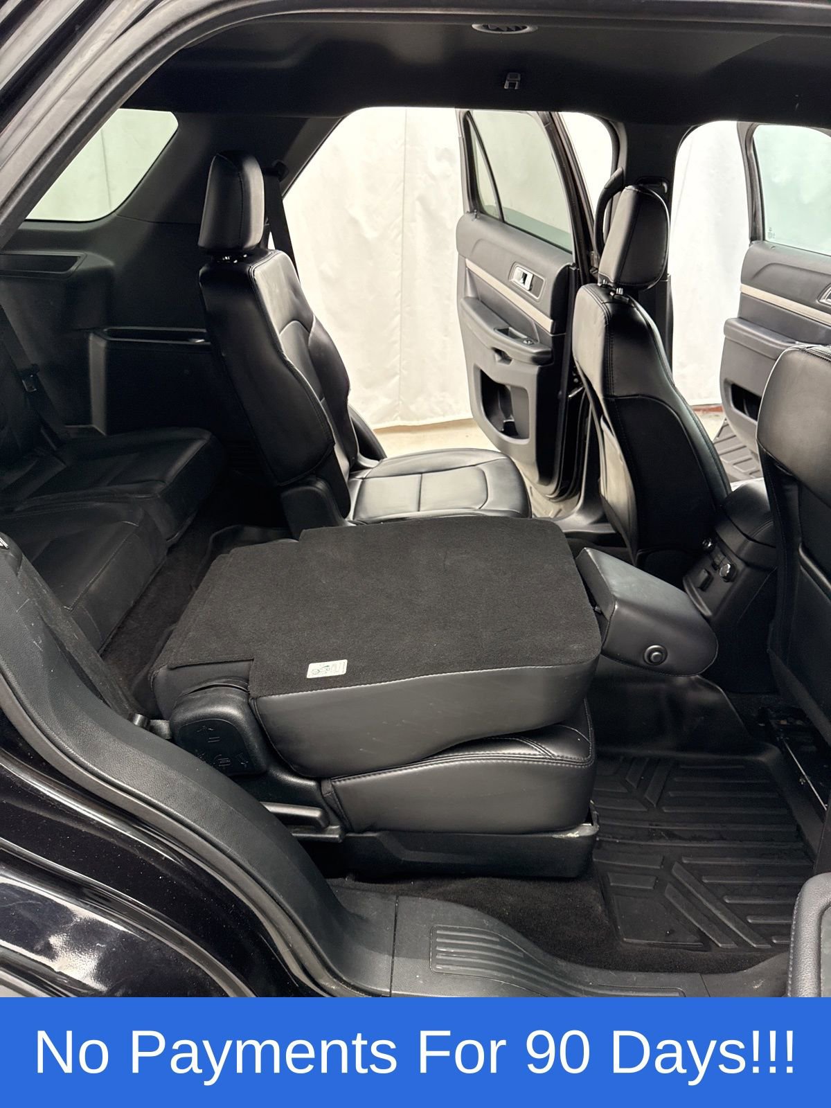 Certified 2019 Ford Explorer XLT w/ Equipment Group 202A image 38