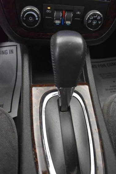 Used 2013 Chevrolet Impala LT w/ LT Sunroof Package FWD image 27