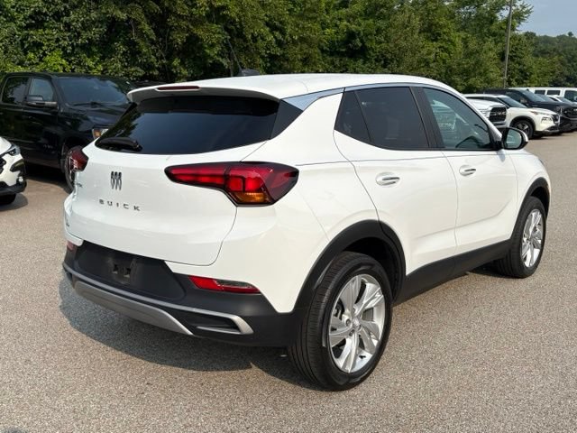 Used 2024 Buick Encore GX Preferred w/ Comfort Package AWD/4WD image 3