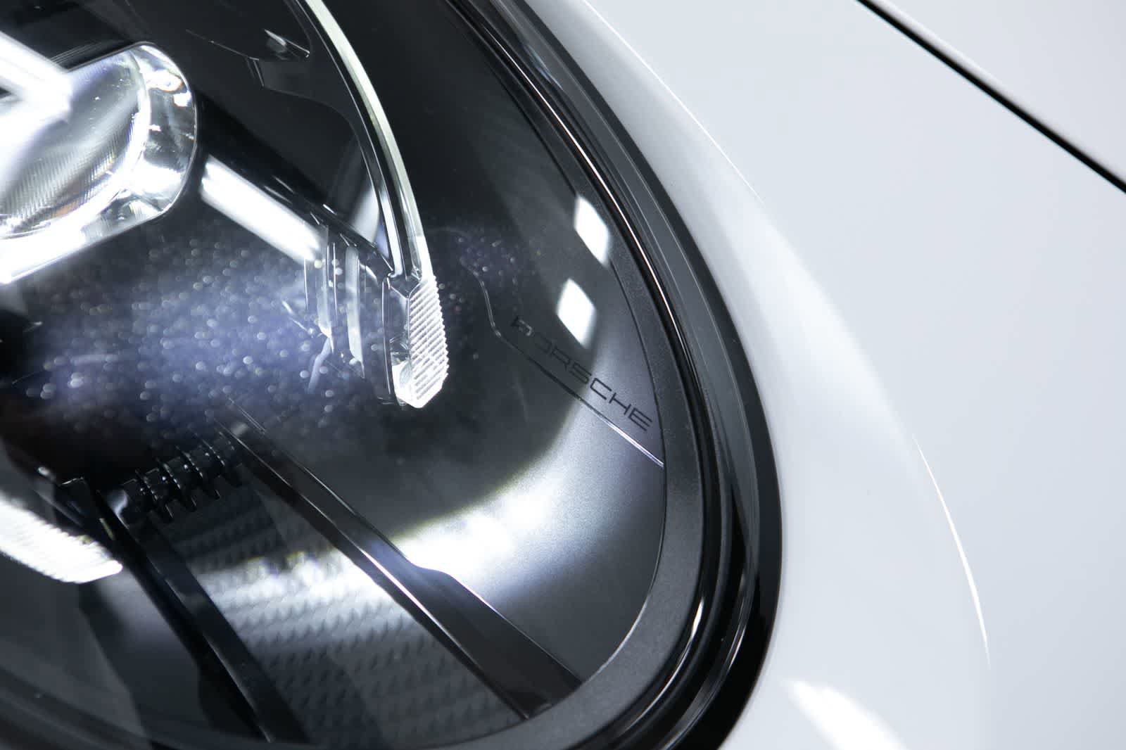 Certified 2025 Porsche 911 Carrera RWD image 16