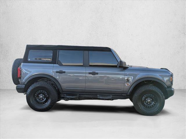 Used 2022 Ford Bronco Black Diamond image 4