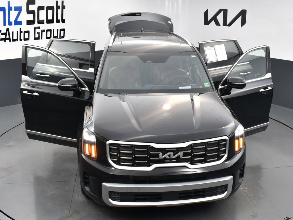 Used 2024 Kia Telluride SX Prestige w/ Towing Package image 37