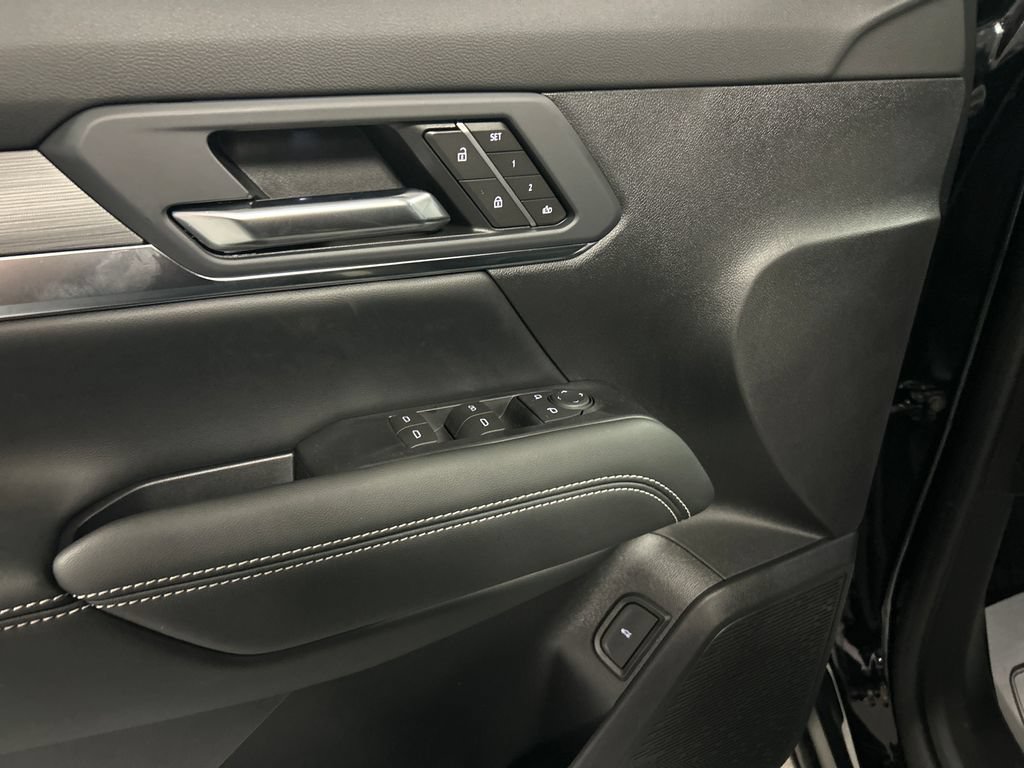 New 2026 GMC Terrain Elevation w/ Elevation Premium Package AWD/4WD image 12