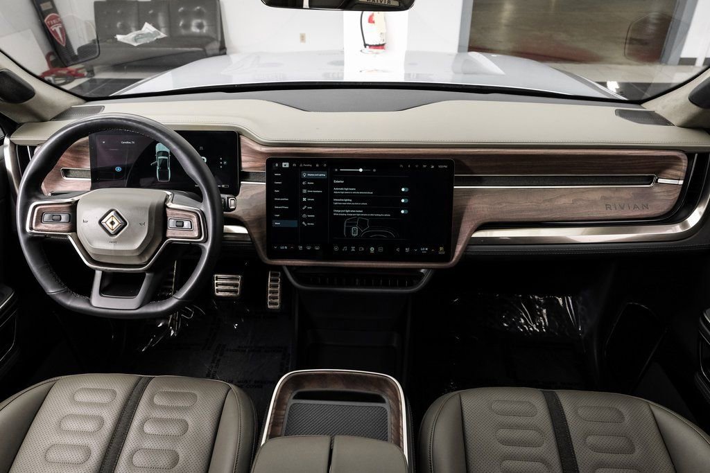 Used 2022 Rivian R1T Launch Edition image 21