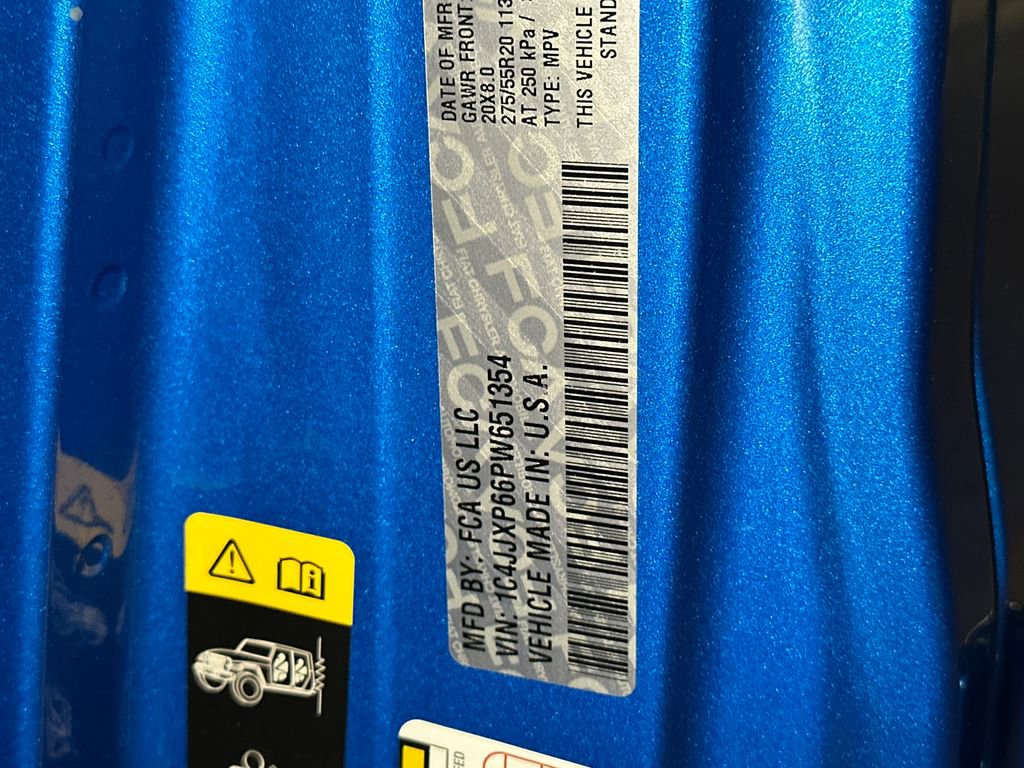 Used 2023 Jeep Wrangler Unlimited Sahara image 34