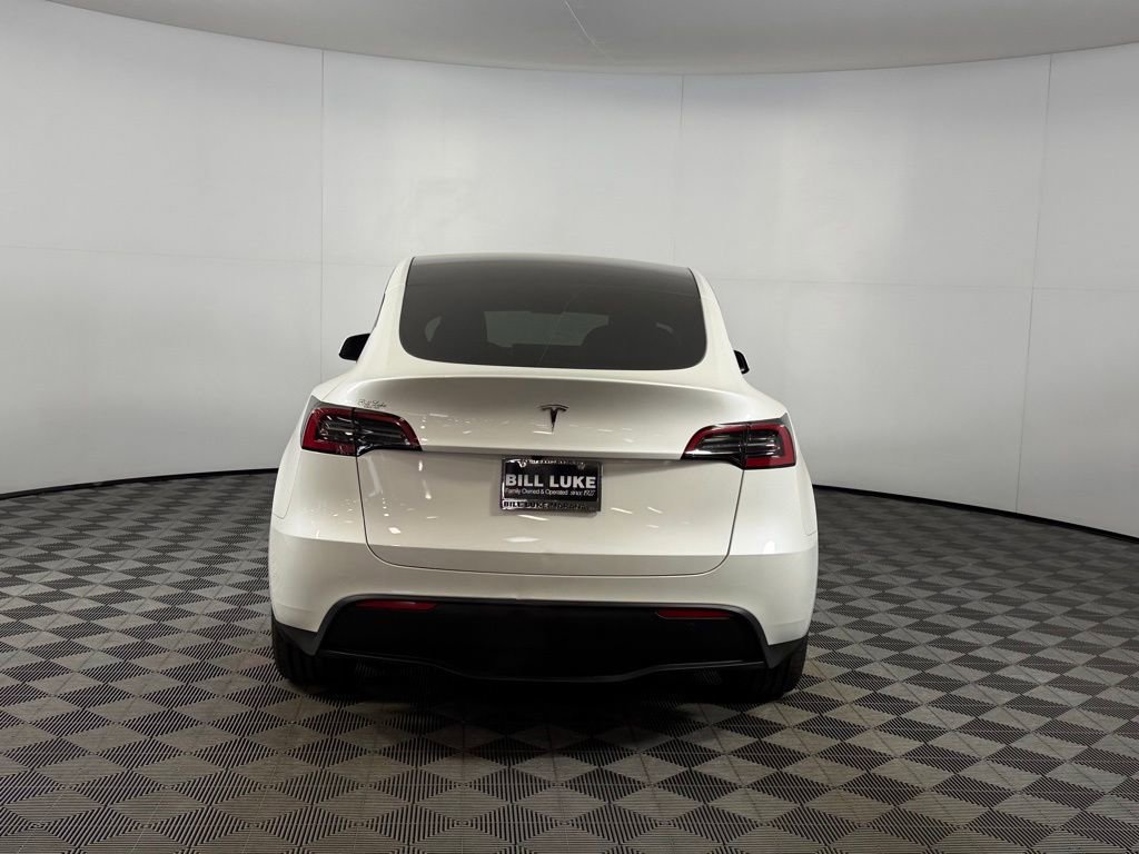 Used 2024 Tesla Model Y Long Range image 8