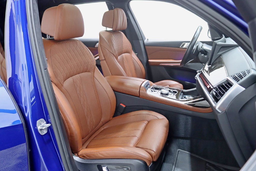 Used 2024 BMW X7 M60i w/ Executive Package AWD/4WD image 31