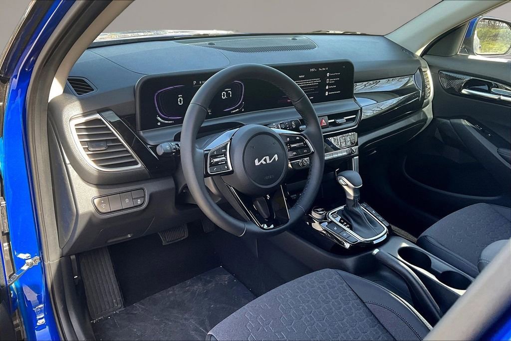 New 2026 Kia Seltos S AWD/4WD image 7