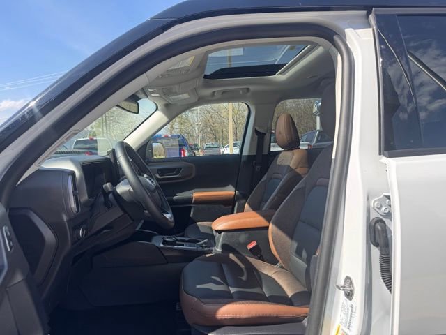 Used 2025 Ford Bronco Sport Outer Banks w/ Outer Banks Tech Package+ AWD/4WD image 9