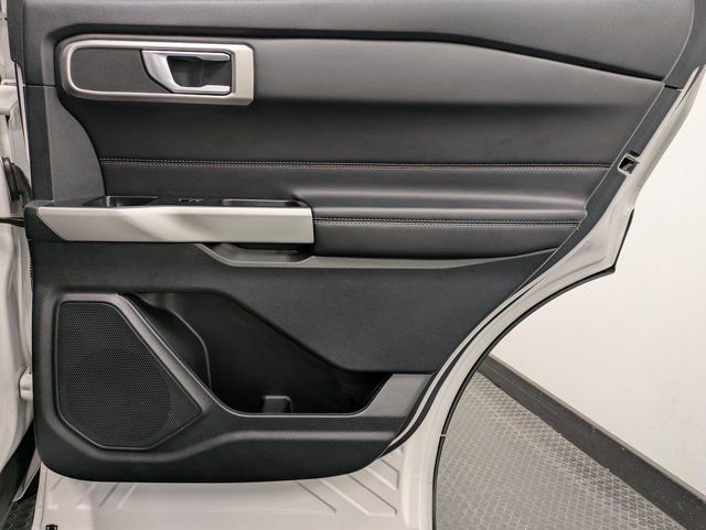 Certified 2023 Ford Explorer XLT image 24