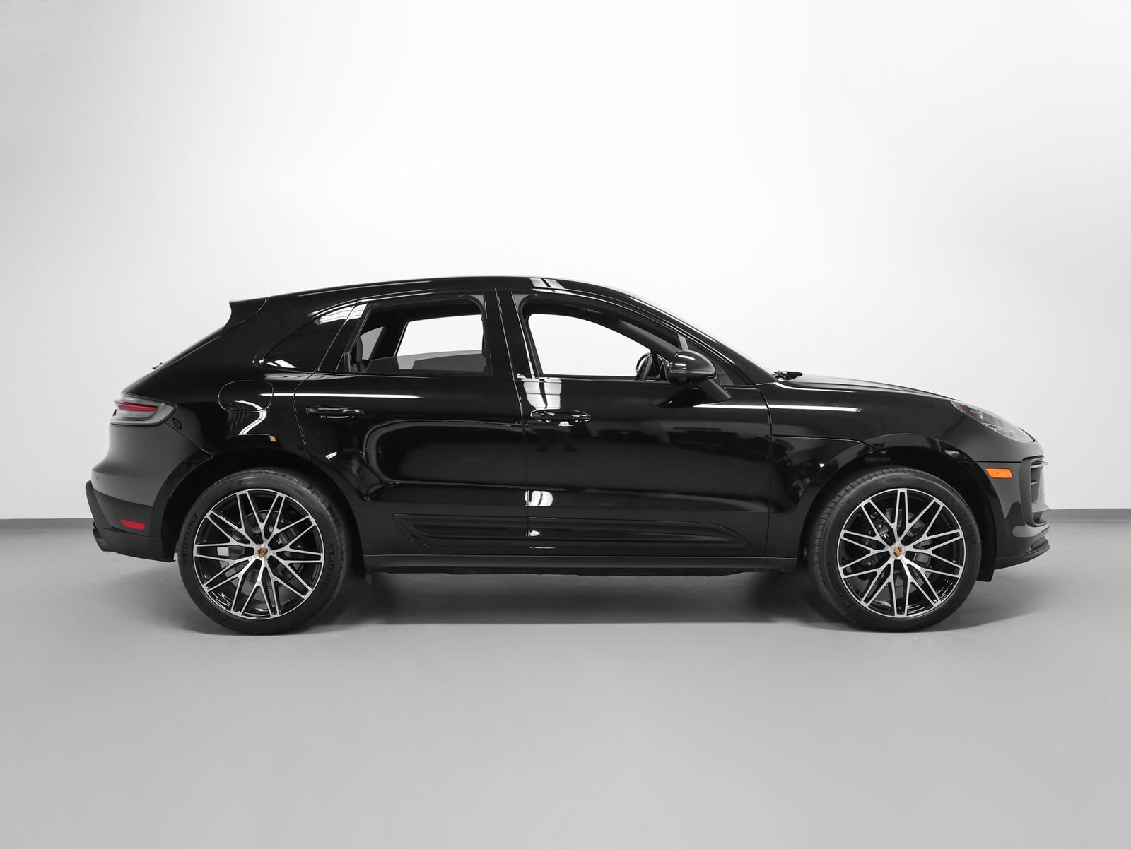 New 2026 Porsche Macan S AWD/4WD image 13