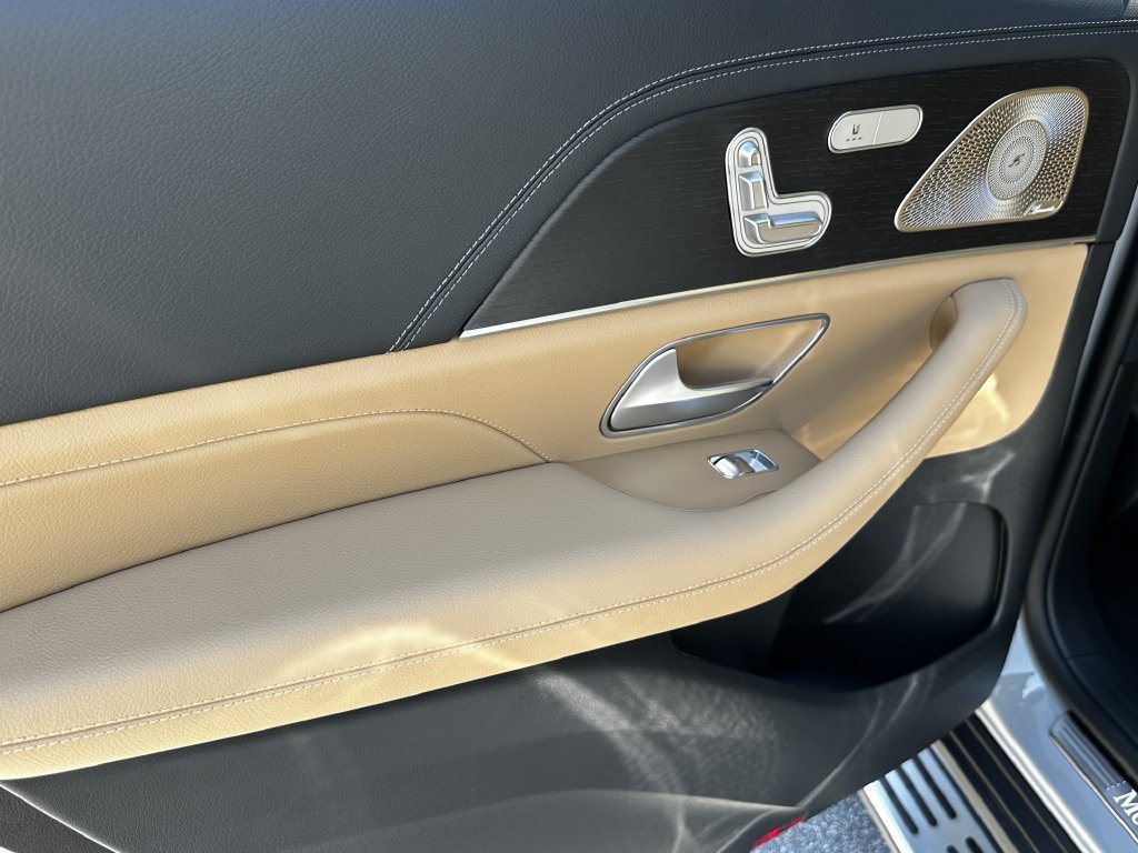 New 2026 Mercedes-Benz GLS 450 4MATIC image 25