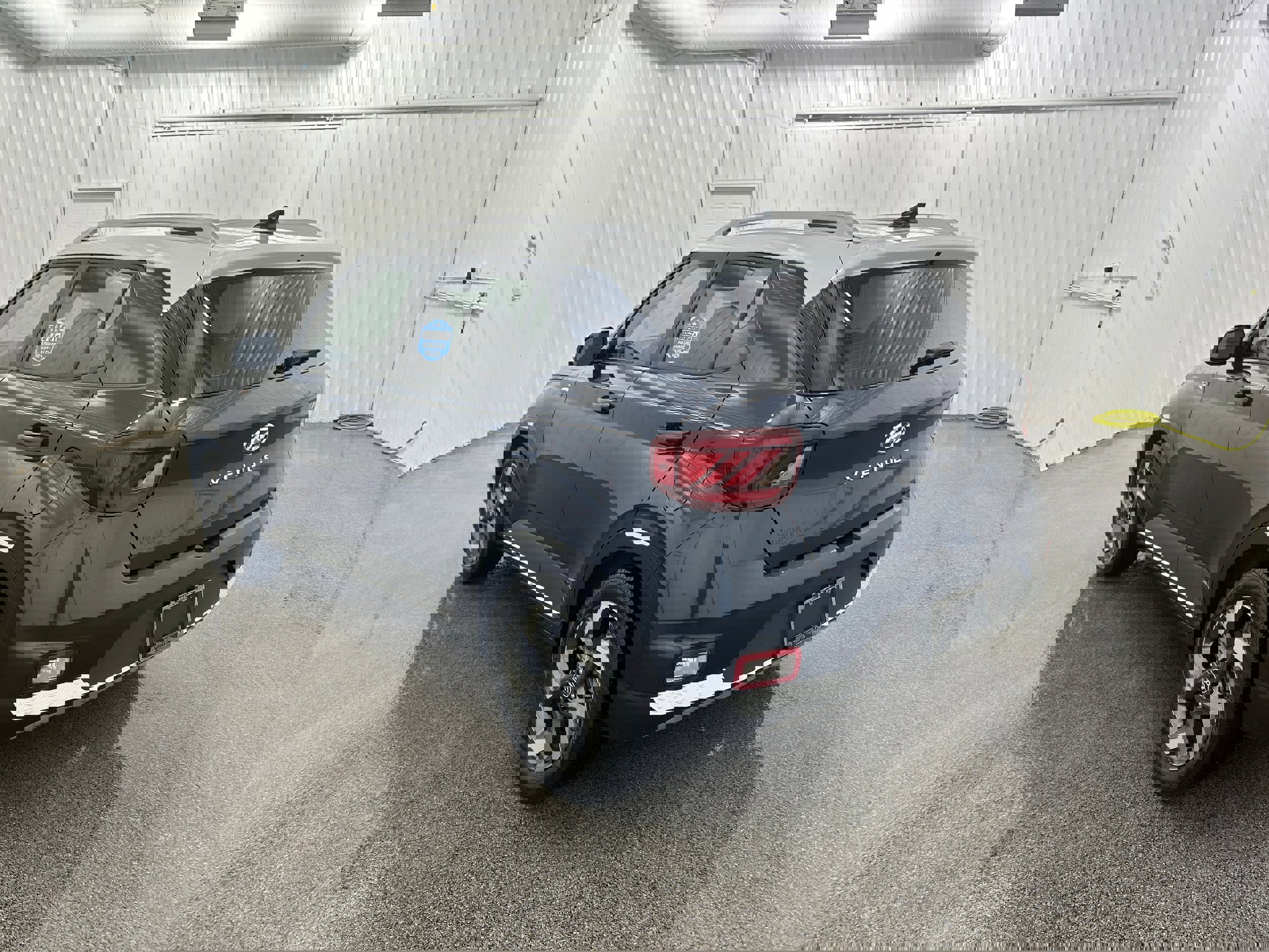 Used 2021 Hyundai Venue w/ Cargo Package FWD image 22