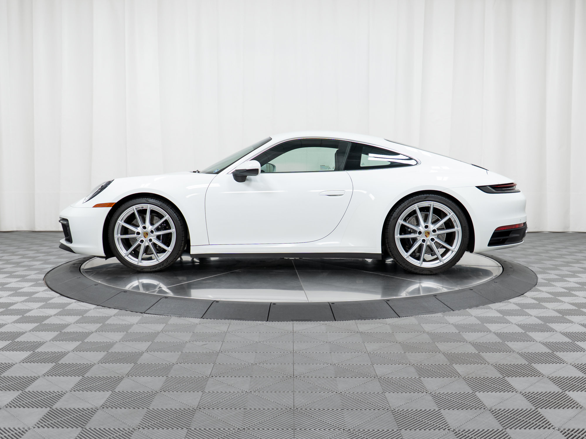Certified 2024 Porsche 911 Carrera S RWD image 2