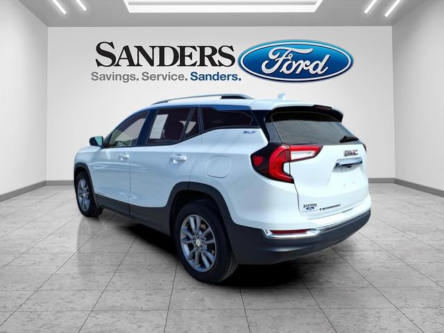 Used 2024 GMC Terrain SLT image 4
