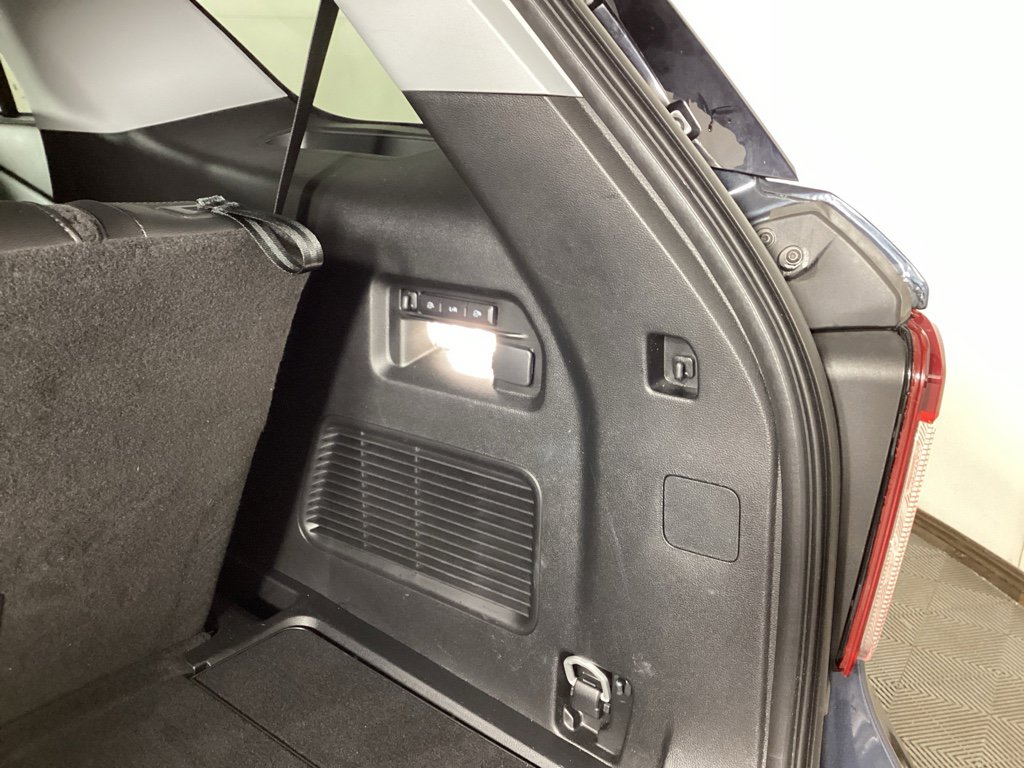Used 2023 Ford Explorer Limited w/ Limited Technology Package image 35