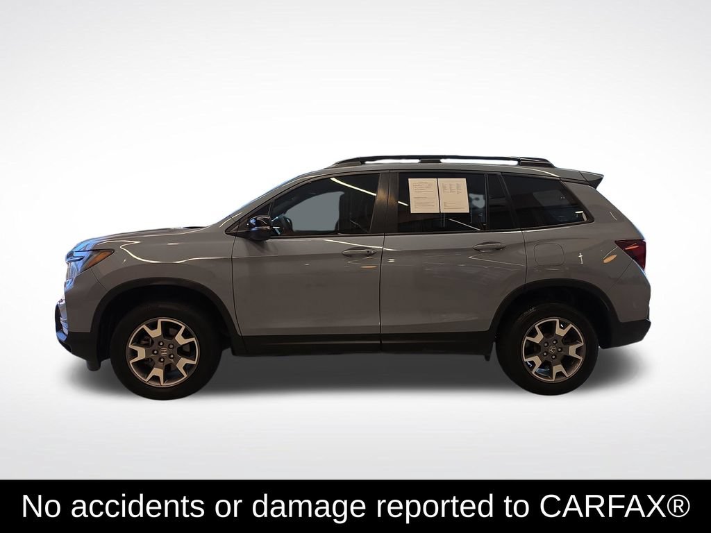 Used 2022 Honda Passport TrailSport image 2