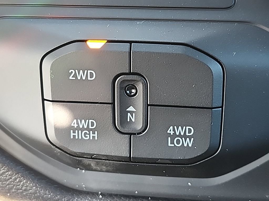 New 2026 RAM 3500 Tradesman AWD/4WD image 9