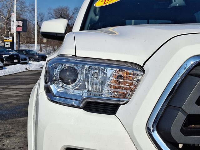 Used 2022 Toyota Tacoma SR5 image 9