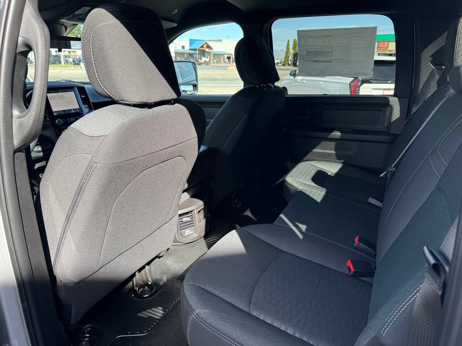 New 2027 RAM 4500 4x4 Crew Cab DRW w/ Laramie Trim Package image 26