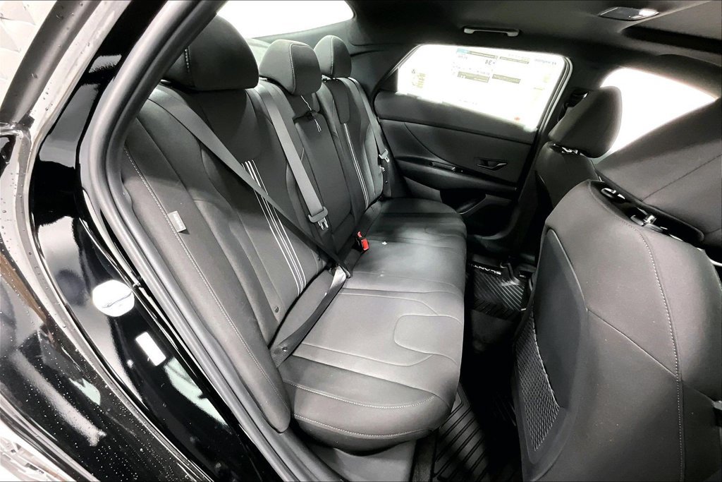 New 2026 Hyundai Elantra SEL Sport FWD image 8