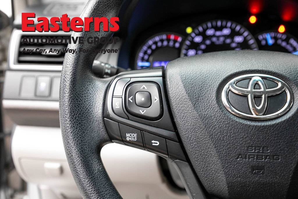 Used 2015 Toyota Camry LE FWD image 14